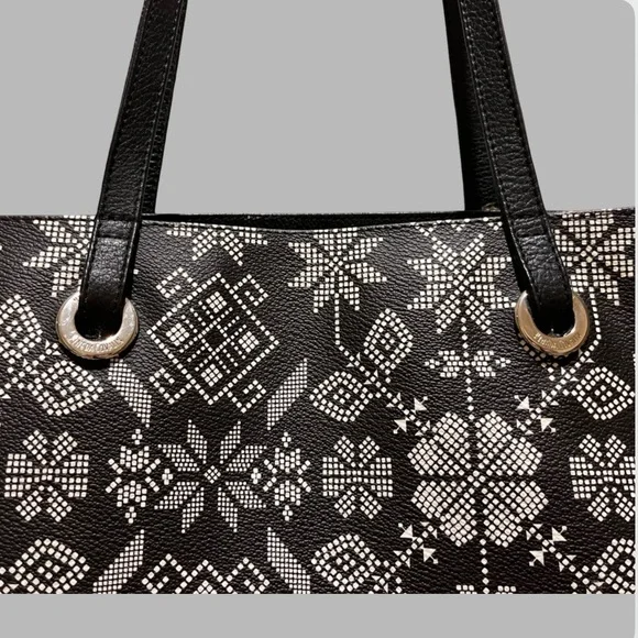 VINTAGE RARE Pineda Covalin Tote
Floral White Snowflakes Print - Picture 6 of 16